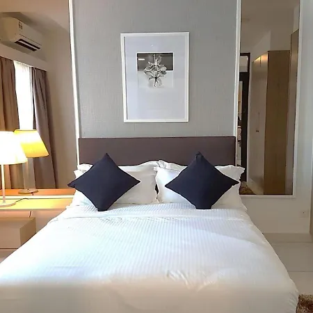 Suites At 1Tebrau Johor Bahru Exterior photo